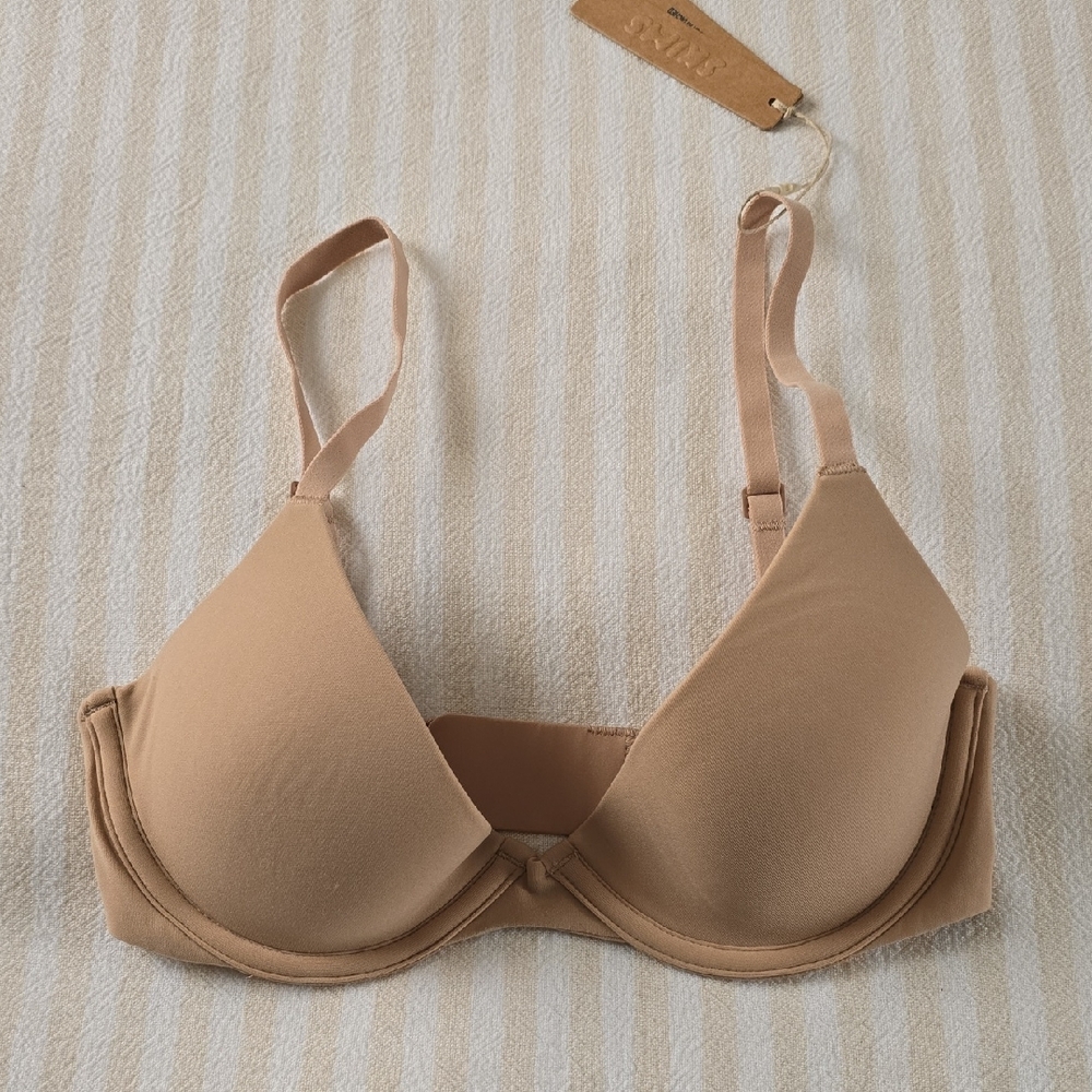 SKIMS Fits Everbody Scoop Plunge Bra Size:30C Clay